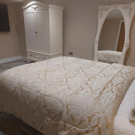 The Admirals * 惠特比